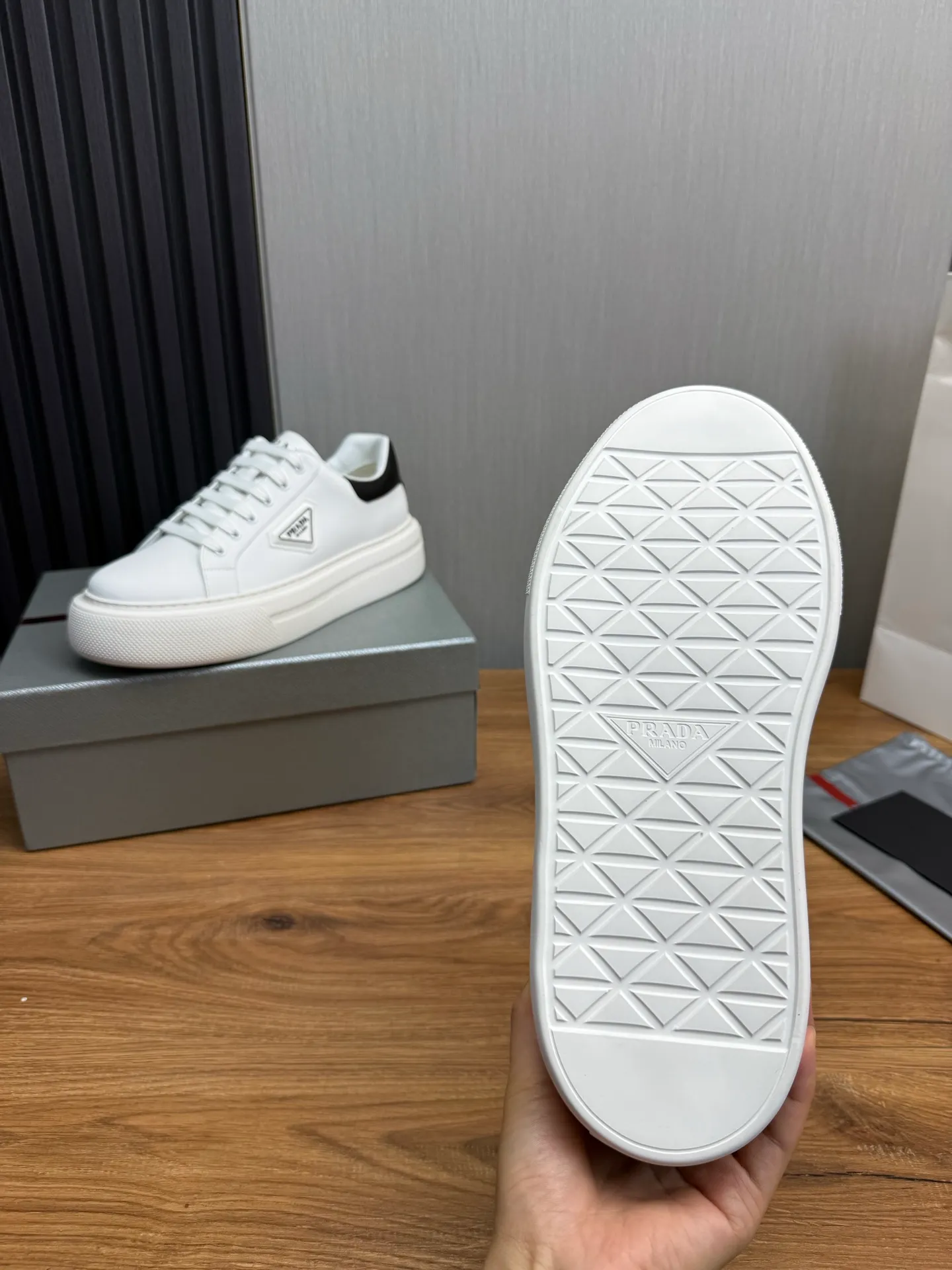 Men's shoes 💰560💰 [PRADA] Men's shoes are popular in the counter, official website is synchronized, 1 high-quality shipment ✔️Original cowhide upper + cowhide lining, 1🆚1 replica, original sole, 38-45 (45 customized, non-refundable)
